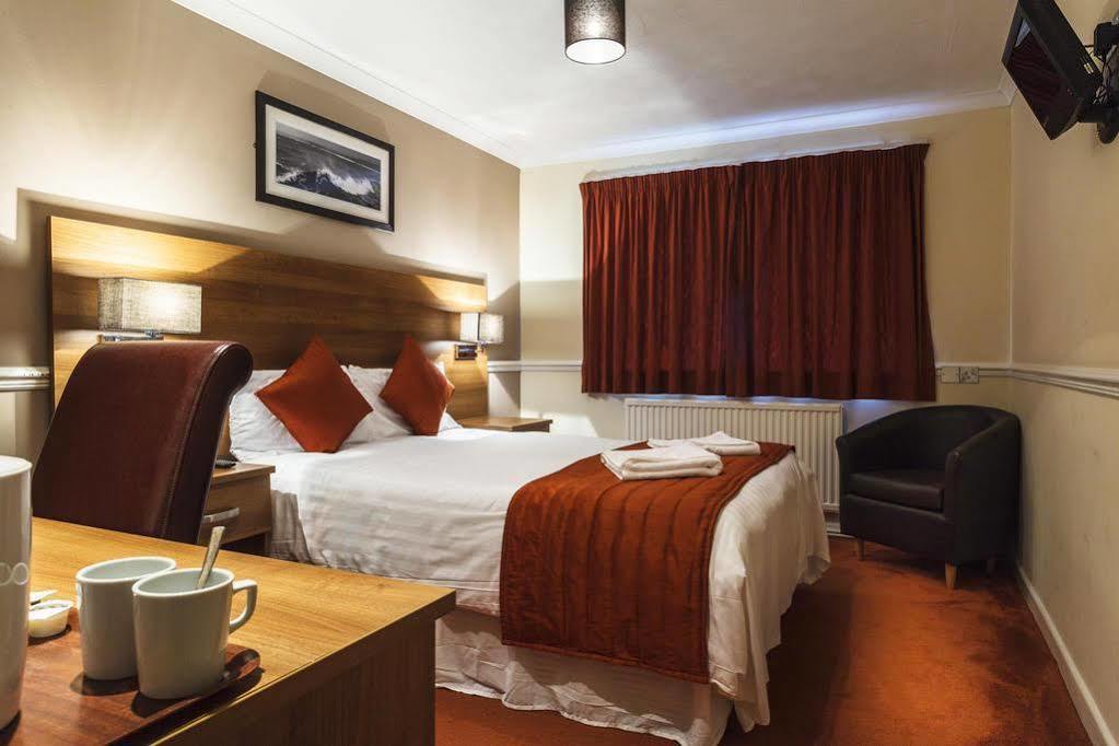 Griffin Inn New Quay Extérieur photo
