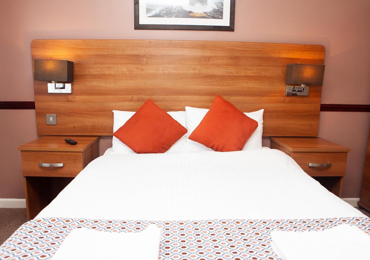 Griffin Inn New Quay Extérieur photo